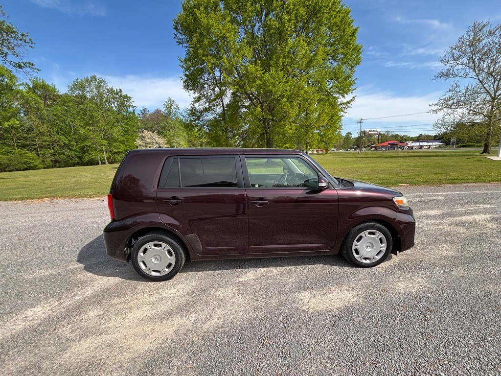 2014 Scion xB Image 6