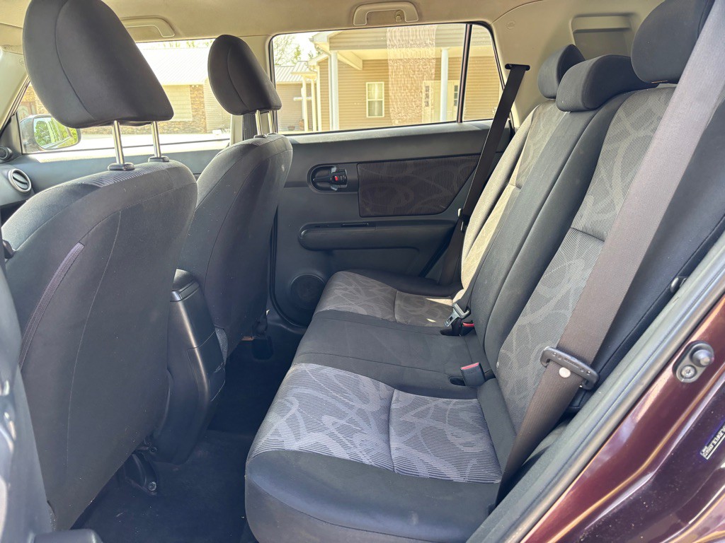 2014 Scion xB Image 9