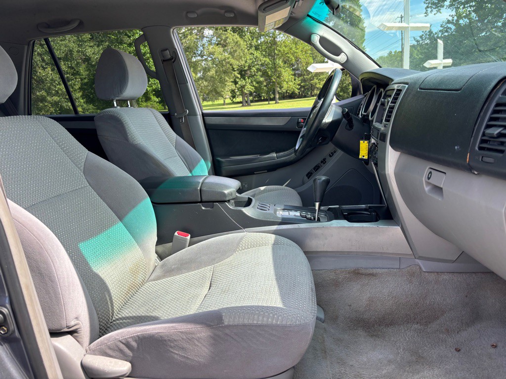 2004 Toyota 4Runner Image 7