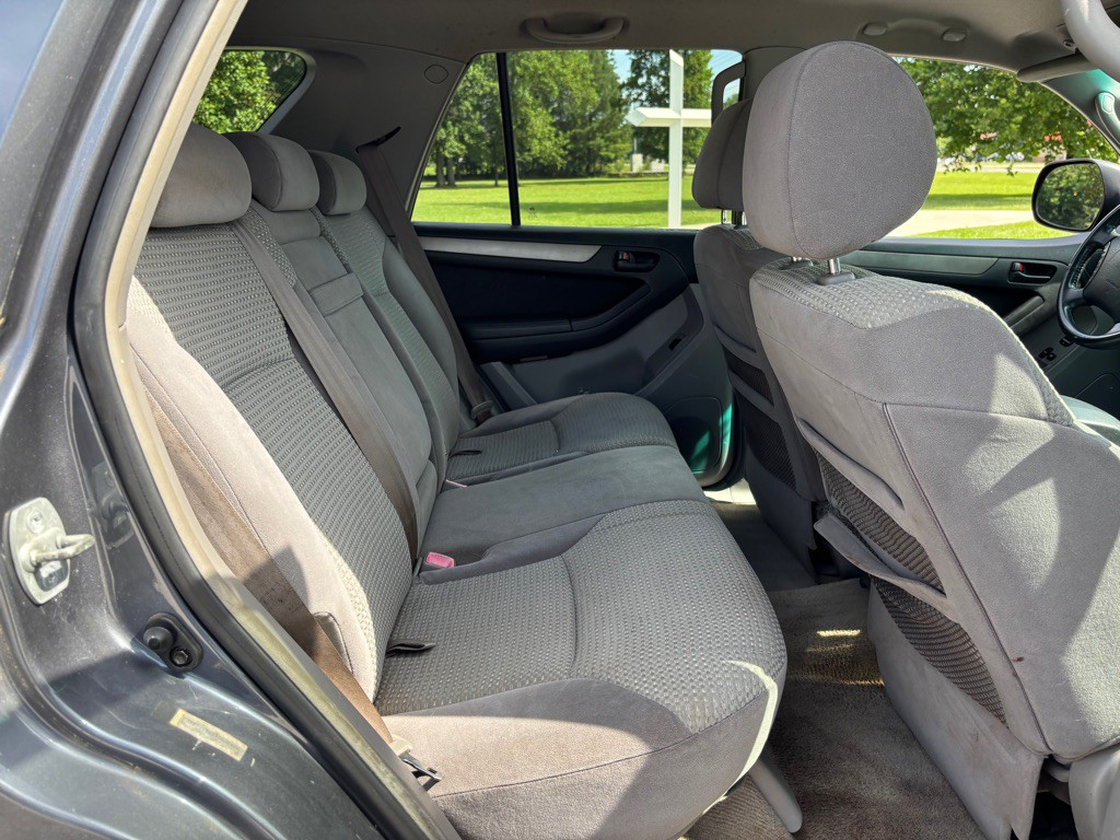 2004 Toyota 4Runner Image 8