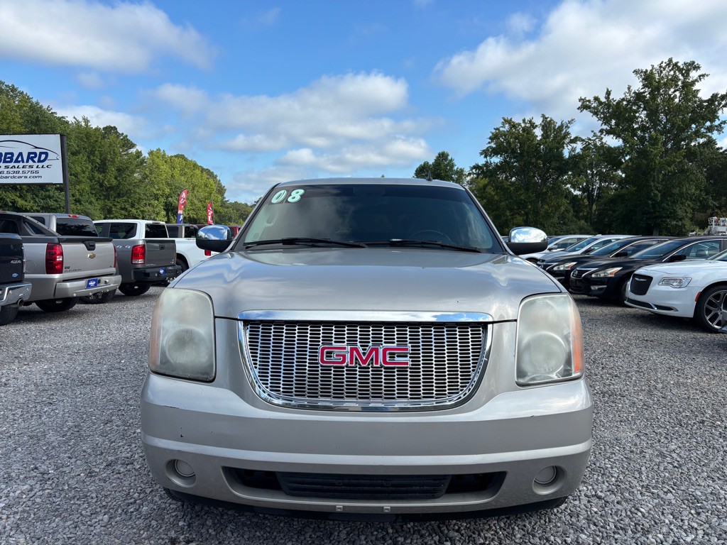2008 GMC Yukon Image 2