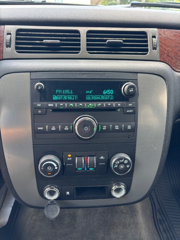 2008 GMC Yukon Image 13