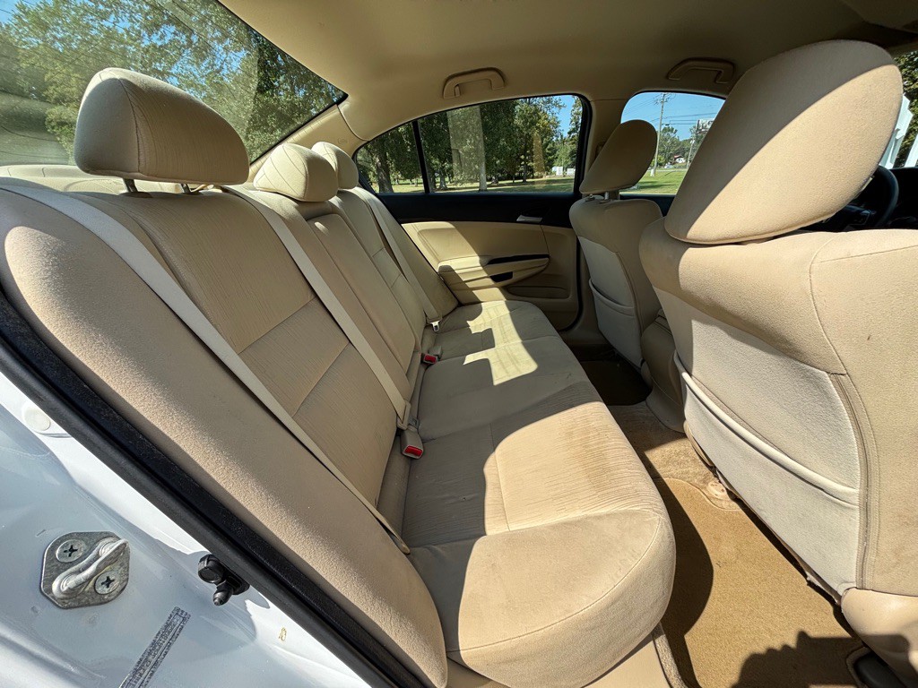 2012 Honda Accord Image 8