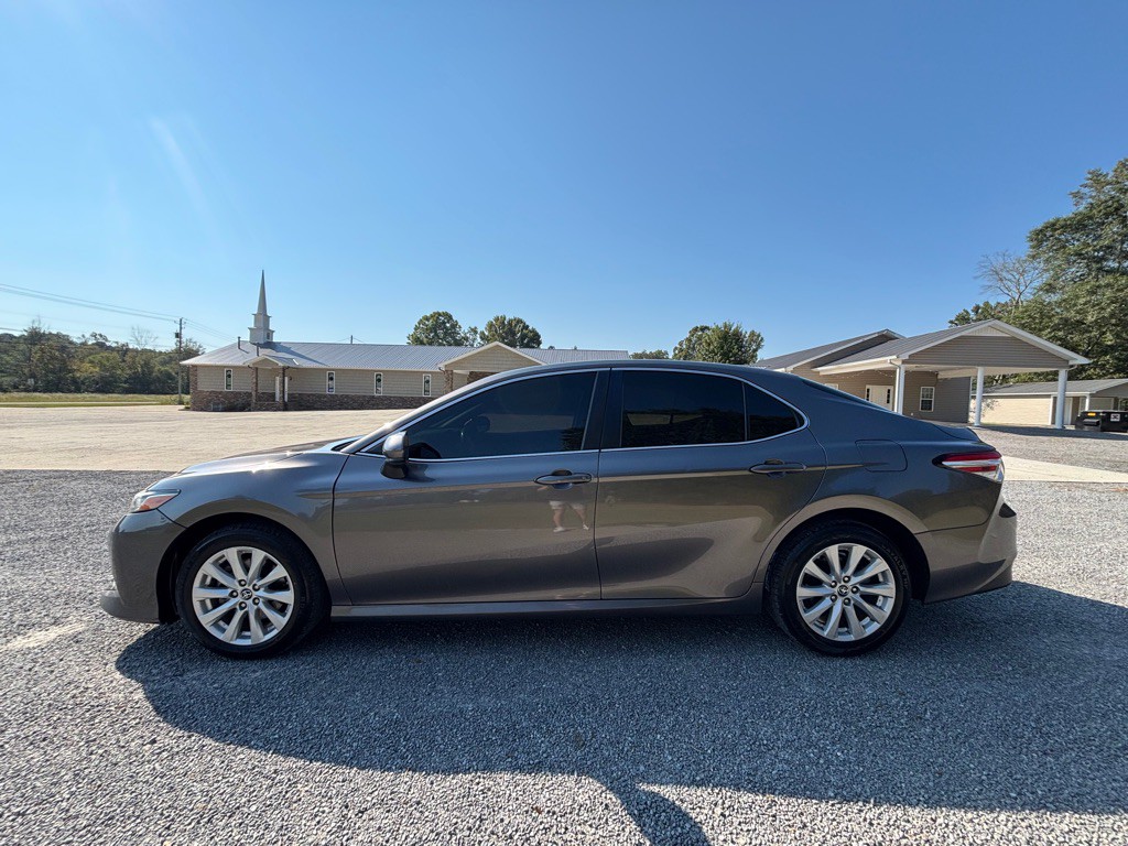 2018 Toyota Camry Image 4