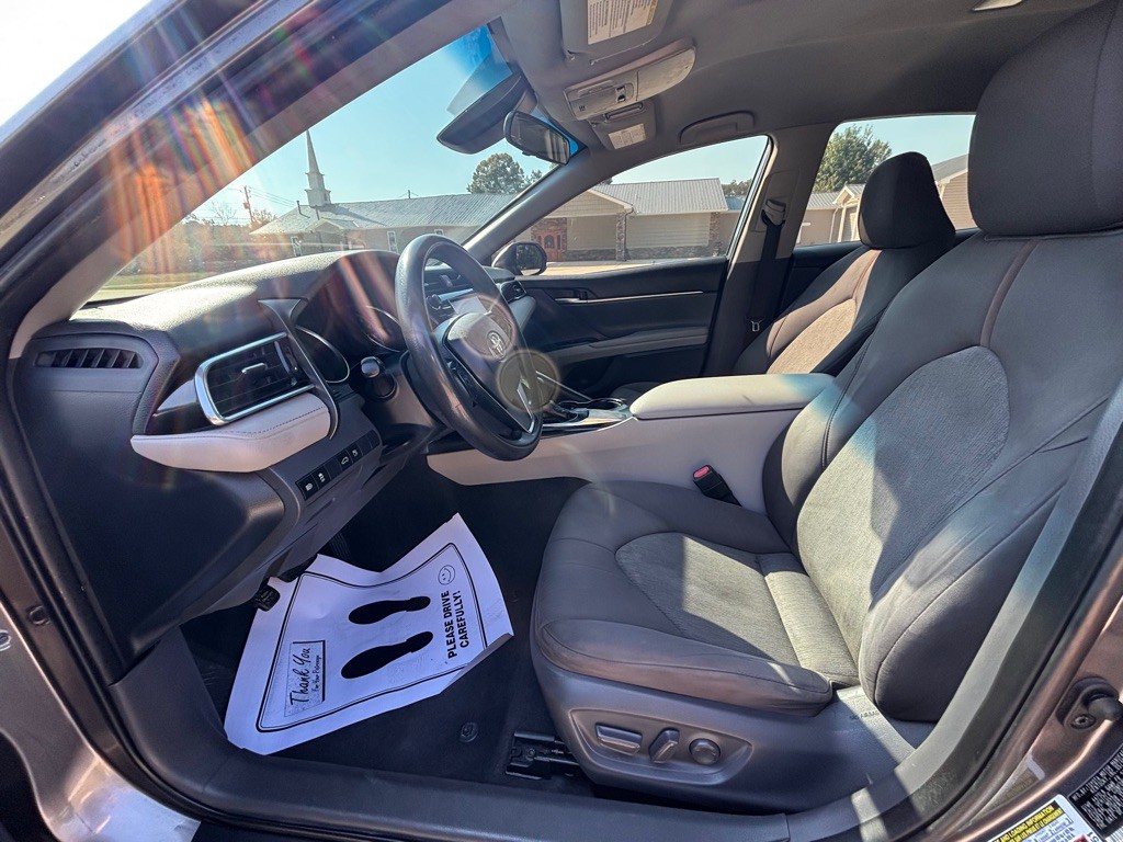 2018 Toyota Camry Image 9