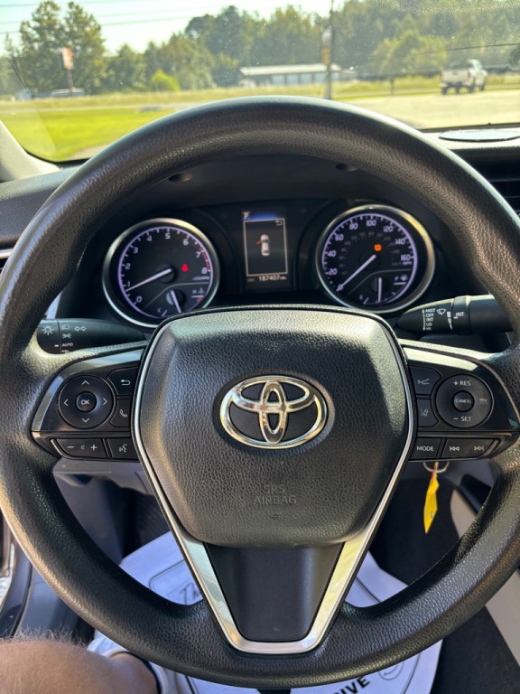 2018 Toyota Camry Image 11