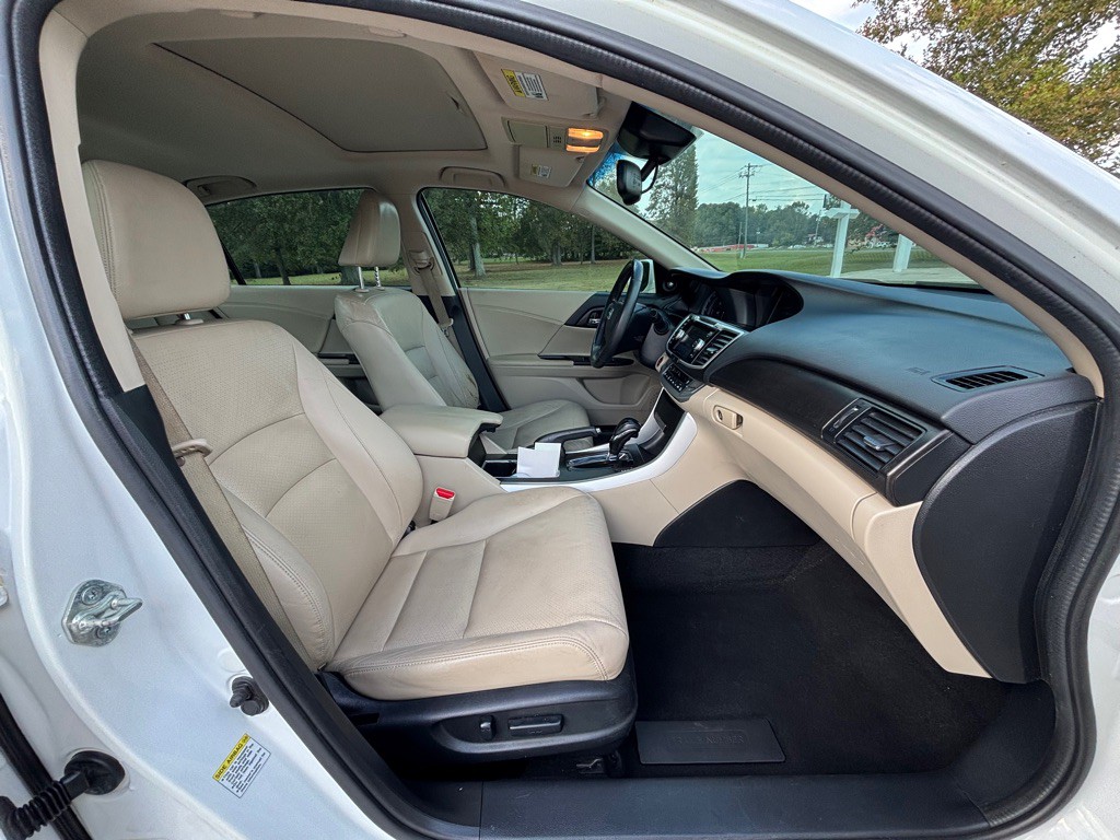 2013 Honda Accord Image 7