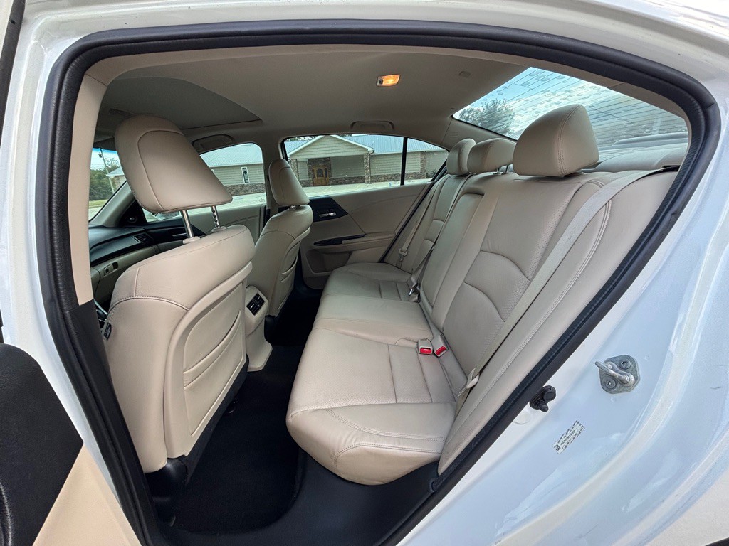 2013 Honda Accord Image 9