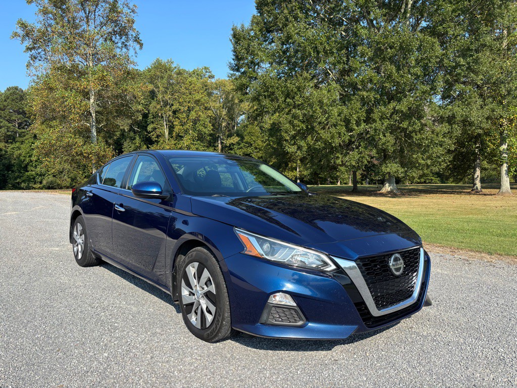 2021 Nissan Altima Image 1