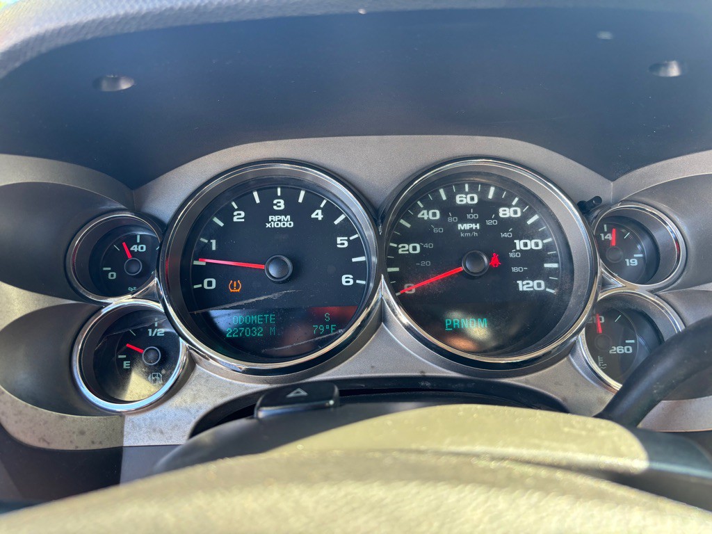 2010 GMC Sierra 1500 Image 11