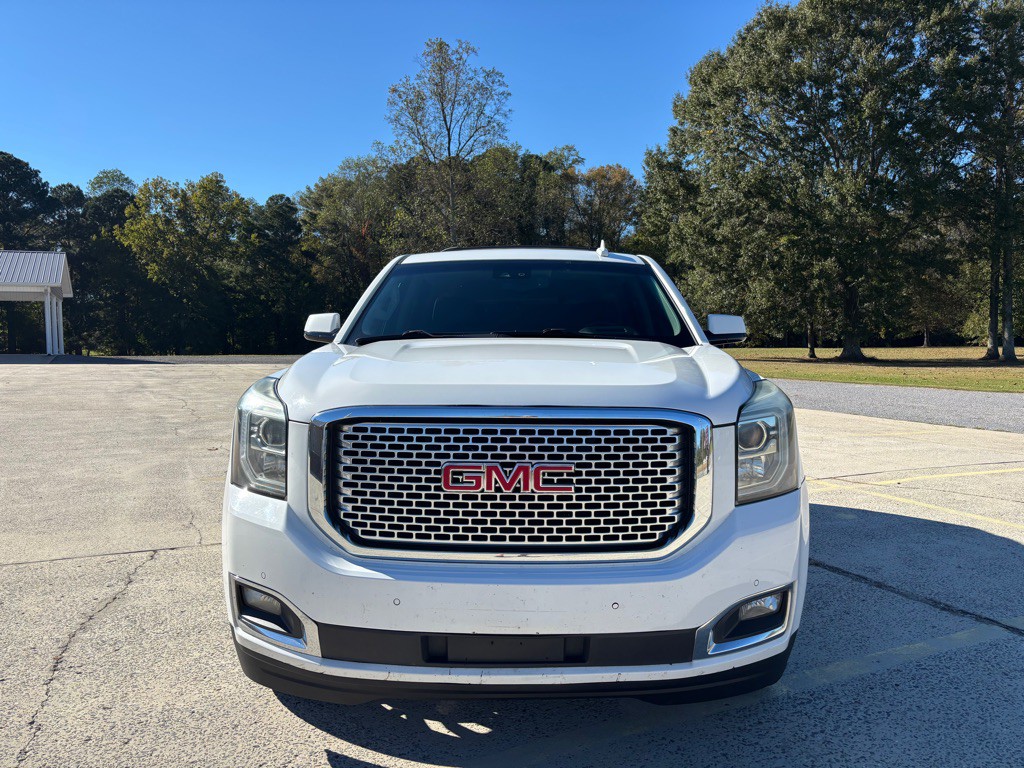 2016 GMC Yukon Image 2