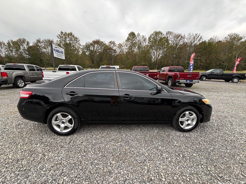 2011 Toyota Camry Image 6