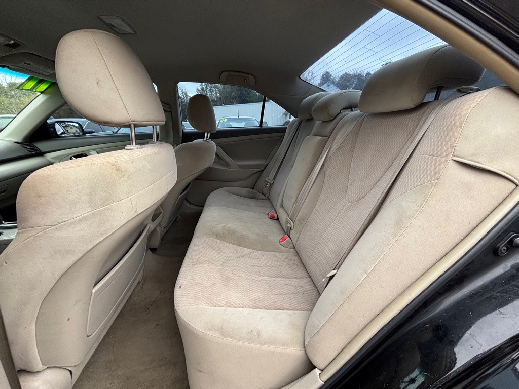 2011 Toyota Camry Image 8