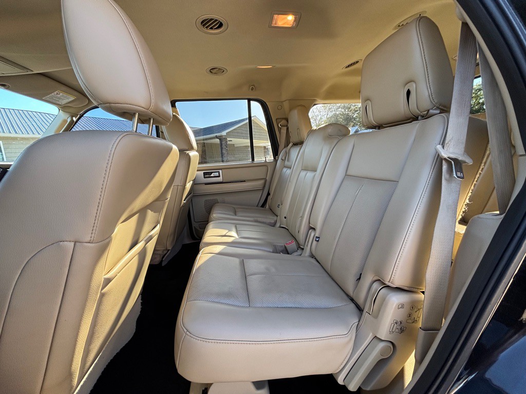 2016 Ford Expedition Image 10