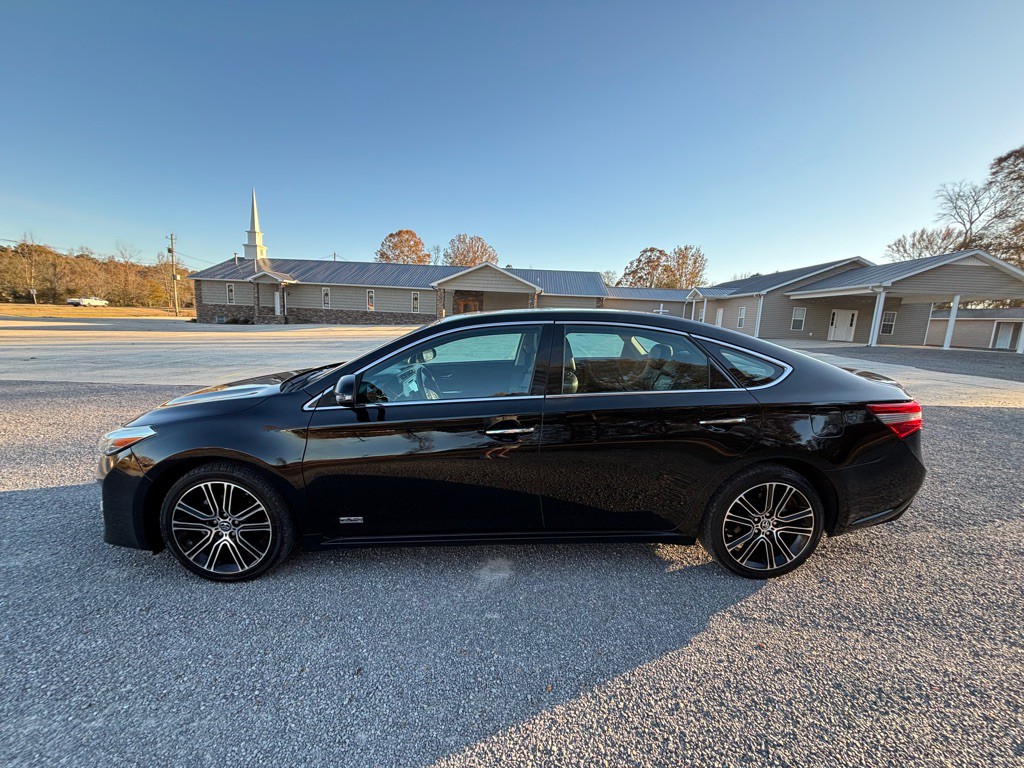 2015 Toyota Avalon Image 4