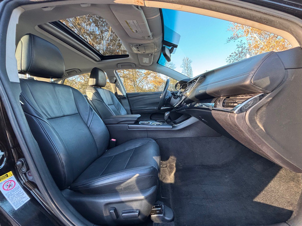 2015 Toyota Avalon Image 7