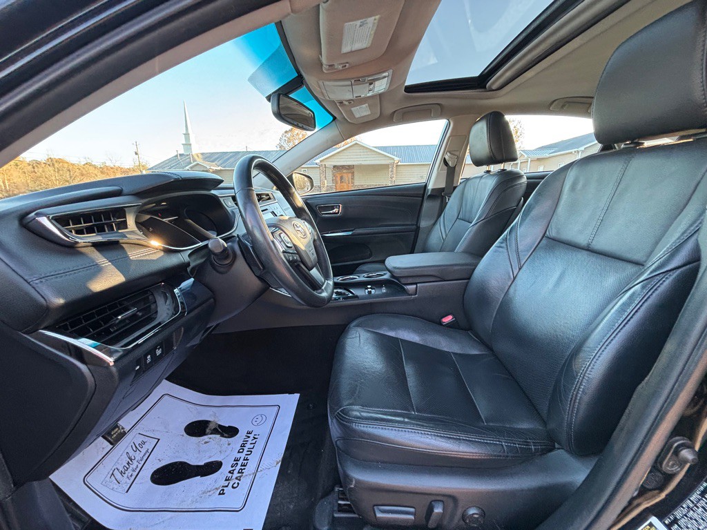 2015 Toyota Avalon Image 10