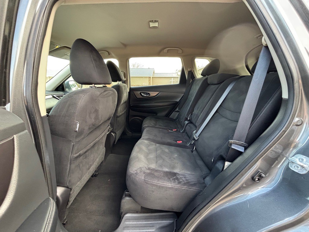 2016 Nissan Rogue Image 9