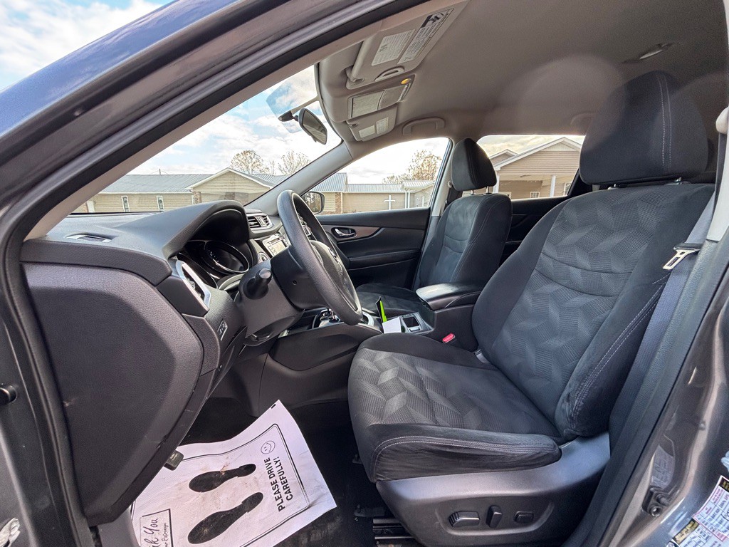 2016 Nissan Rogue Image 10