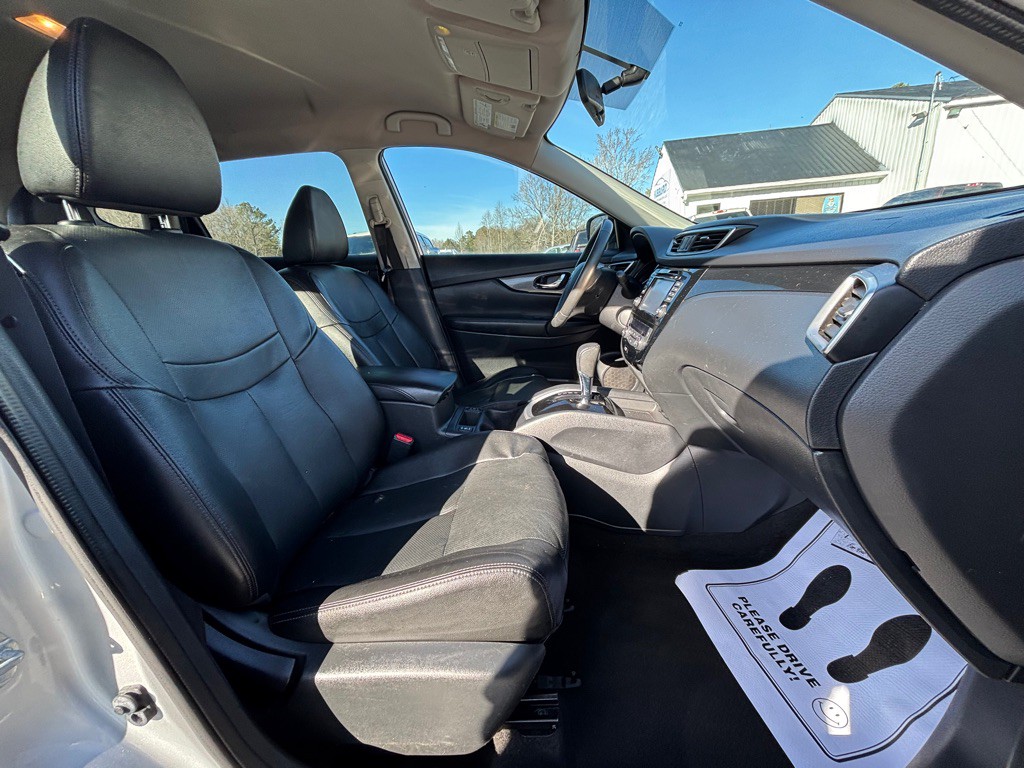 2016 Nissan Rogue Image 7