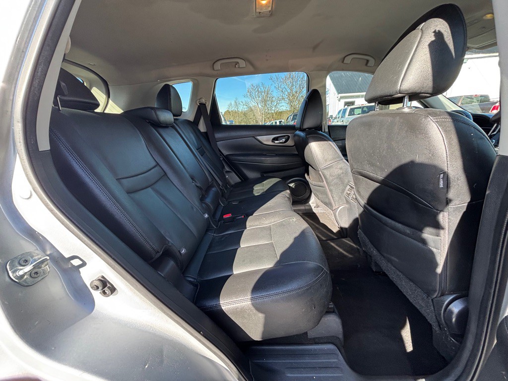 2016 Nissan Rogue Image 8