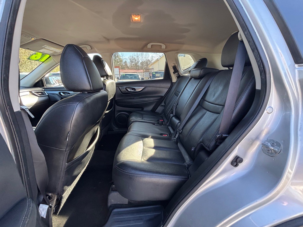 2016 Nissan Rogue Image 9