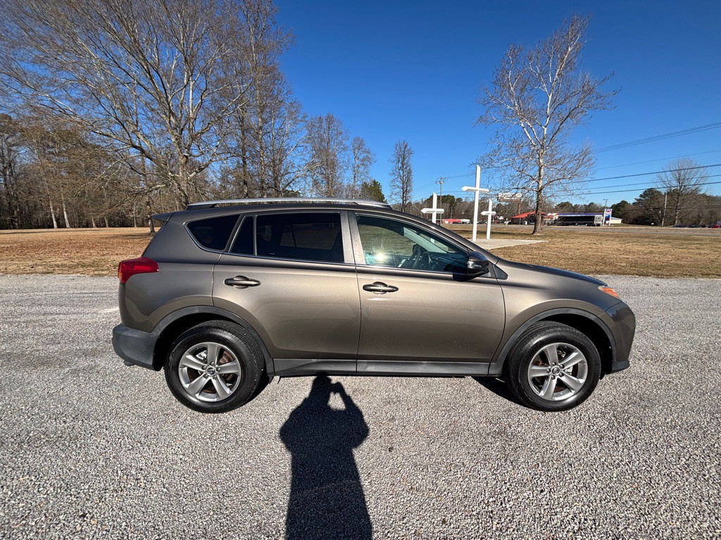2015 Toyota Rav4 Image 6