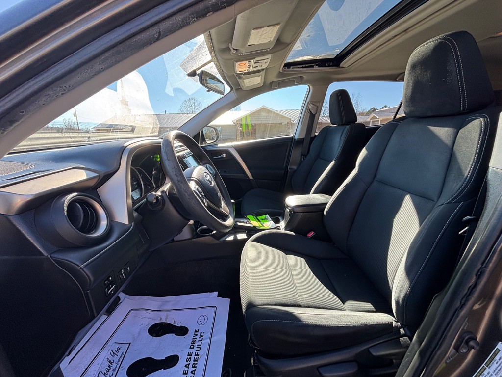 2015 Toyota Rav4 Image 10