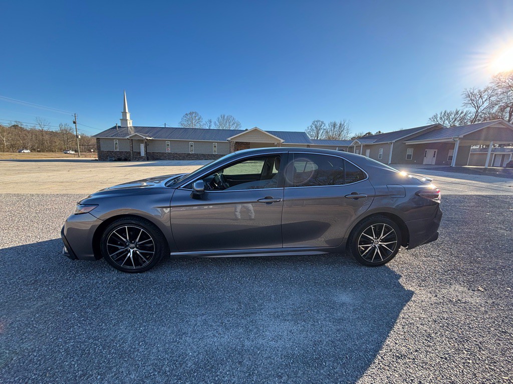 2021 Toyota Camry Image 4