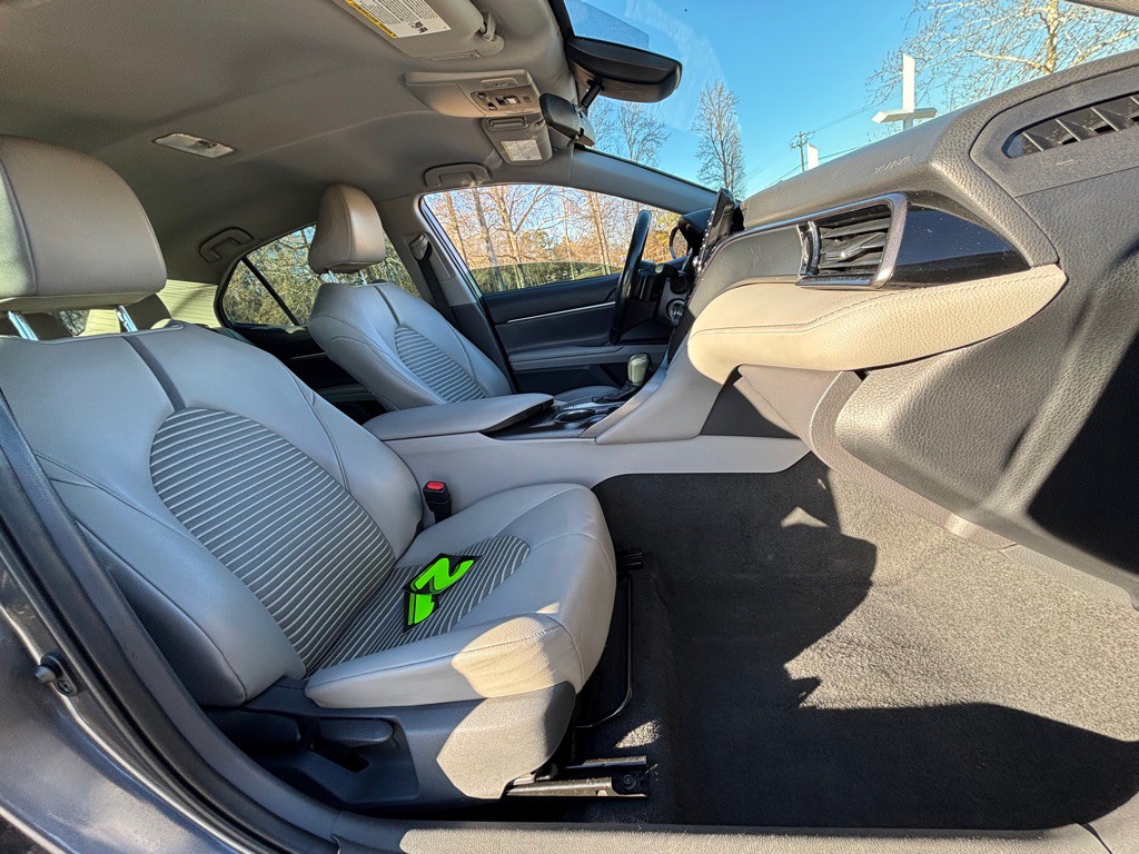 2021 Toyota Camry Image 7