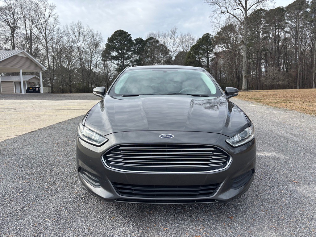 2016 Ford Fusion Image 2