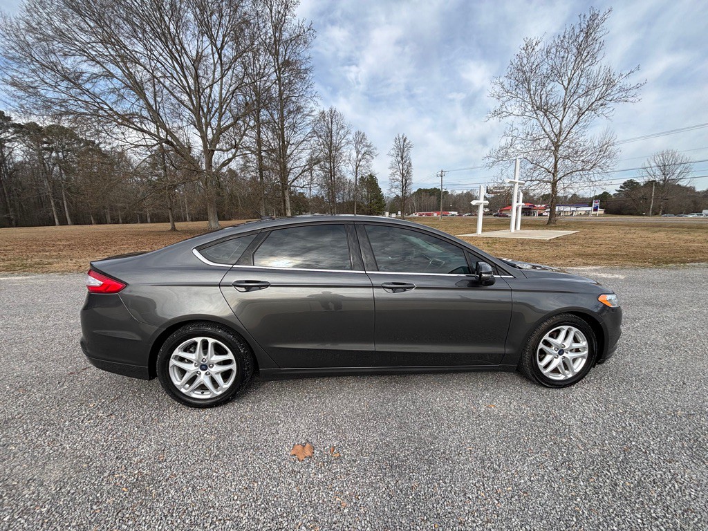 2016 Ford Fusion Image 6