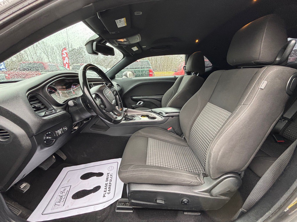 2021 Dodge Challenger Image 10