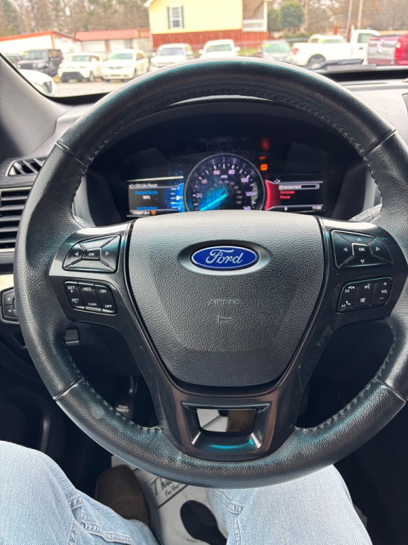 2018 Ford Explorer Image 12