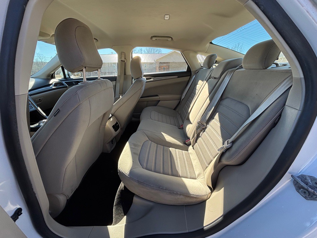 2020 Ford Fusion Image 9