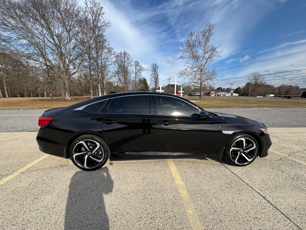 2020 Honda Accord Image 6