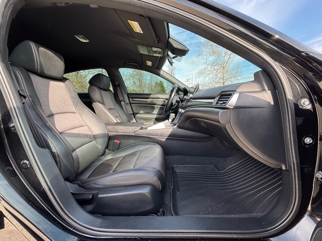 2020 Honda Accord Image 7