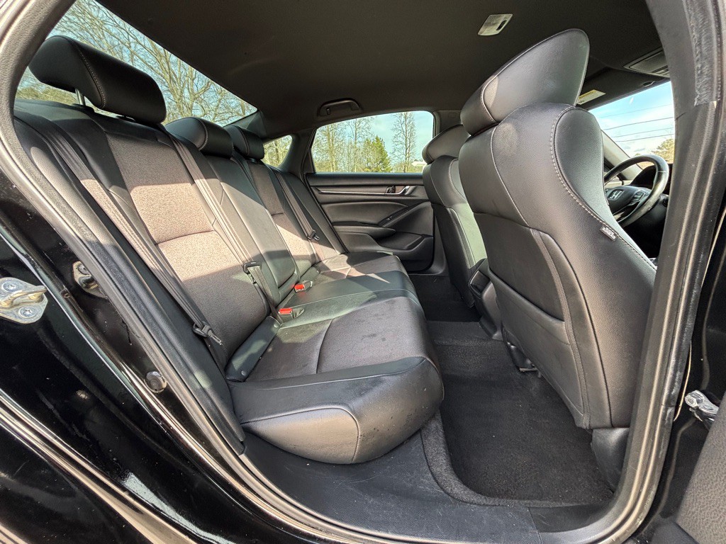 2020 Honda Accord Image 8