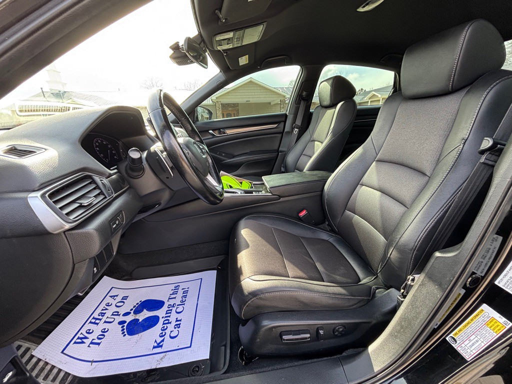 2020 Honda Accord Image 10