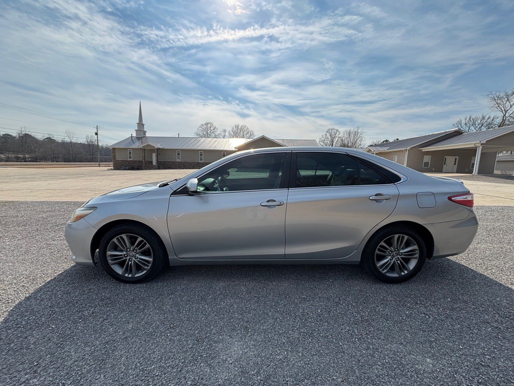 2015 Toyota Camry Image 4