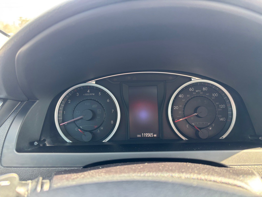 2015 Toyota Camry Image 10