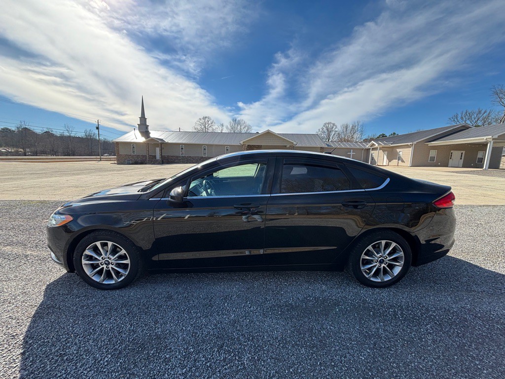 2017 Ford Fusion Image 4