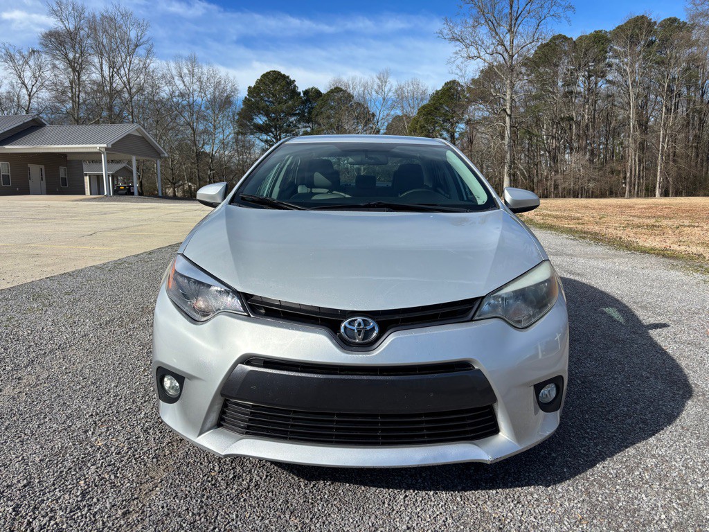 2015 Toyota Corolla Image 2