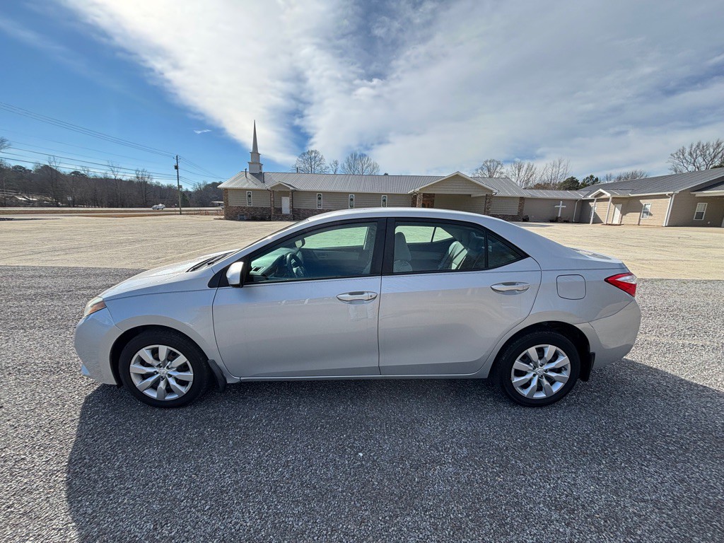 2015 Toyota Corolla Image 4