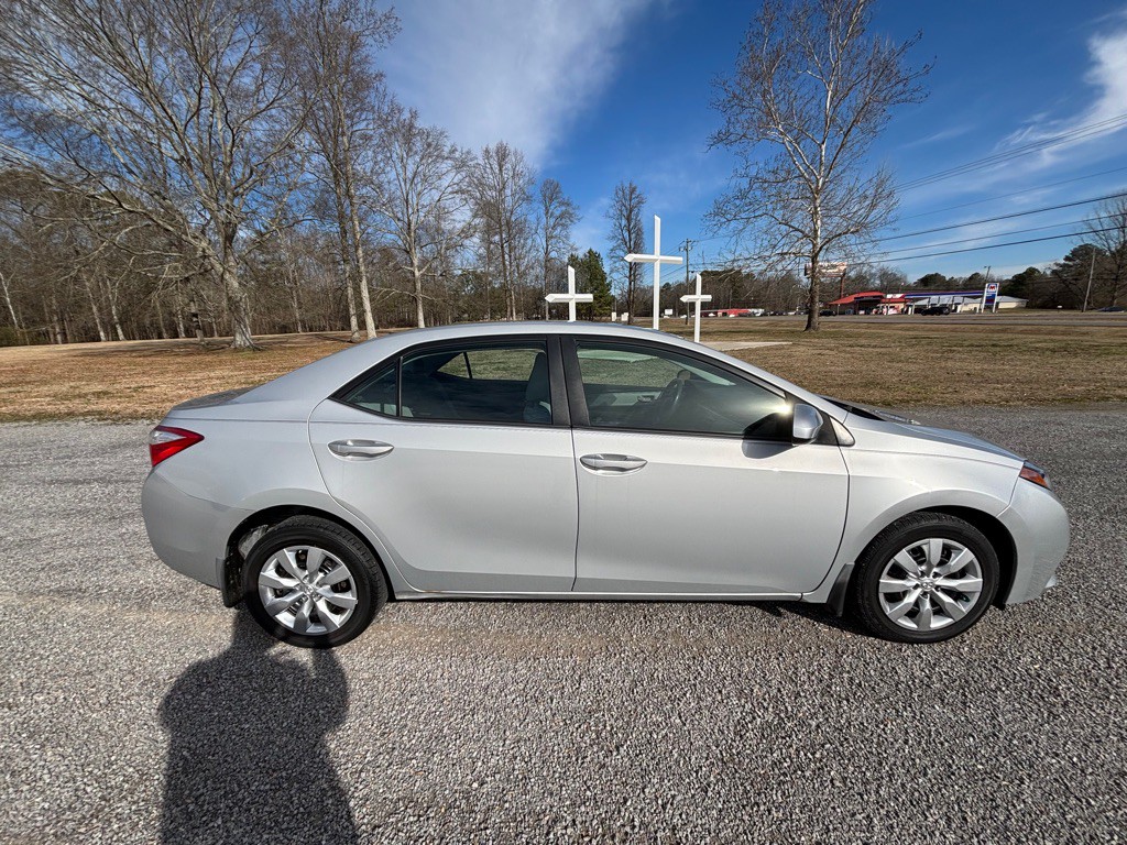 2015 Toyota Corolla Image 6