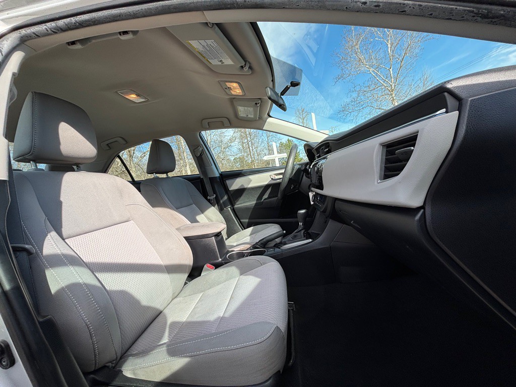 2015 Toyota Corolla Image 7