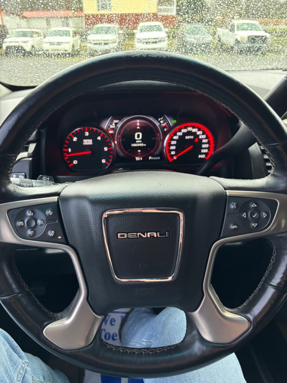 2016 GMC Yukon Image 12