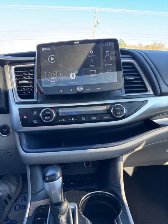 2014 Toyota Highlander Image 14