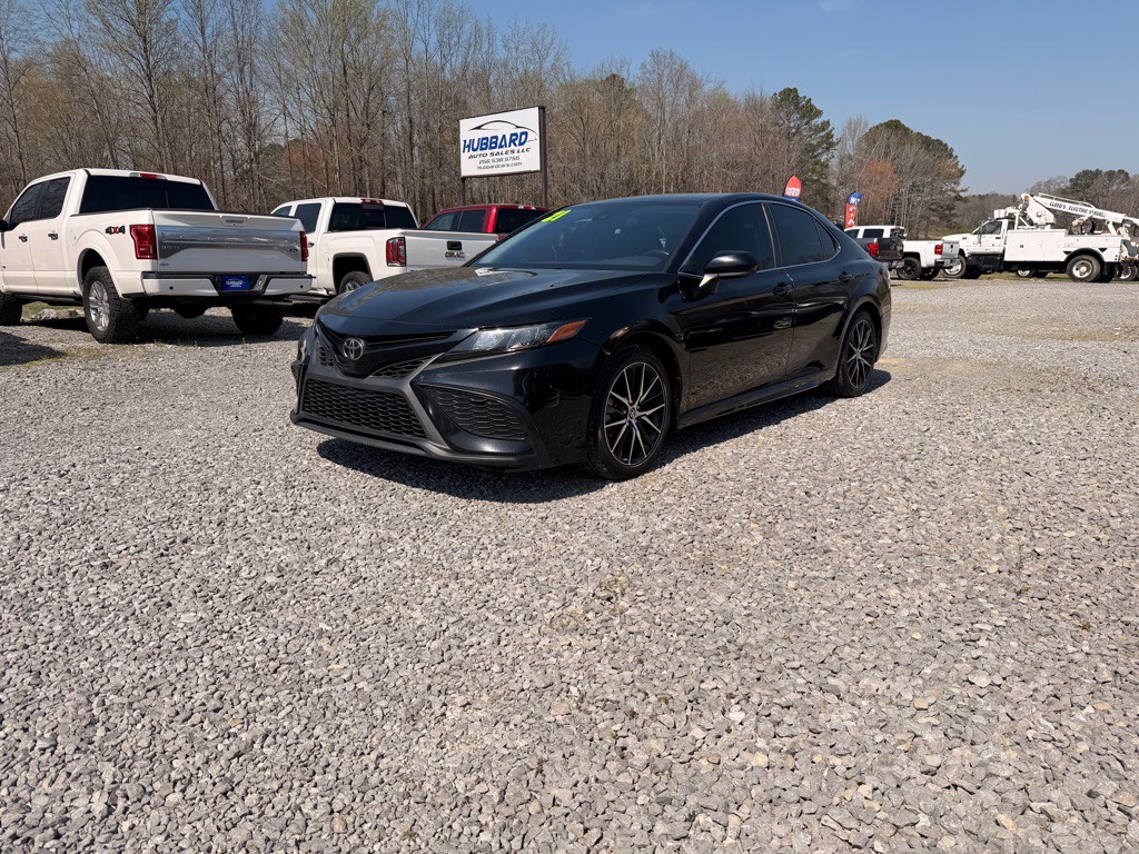 2021 Toyota Camry Image 3