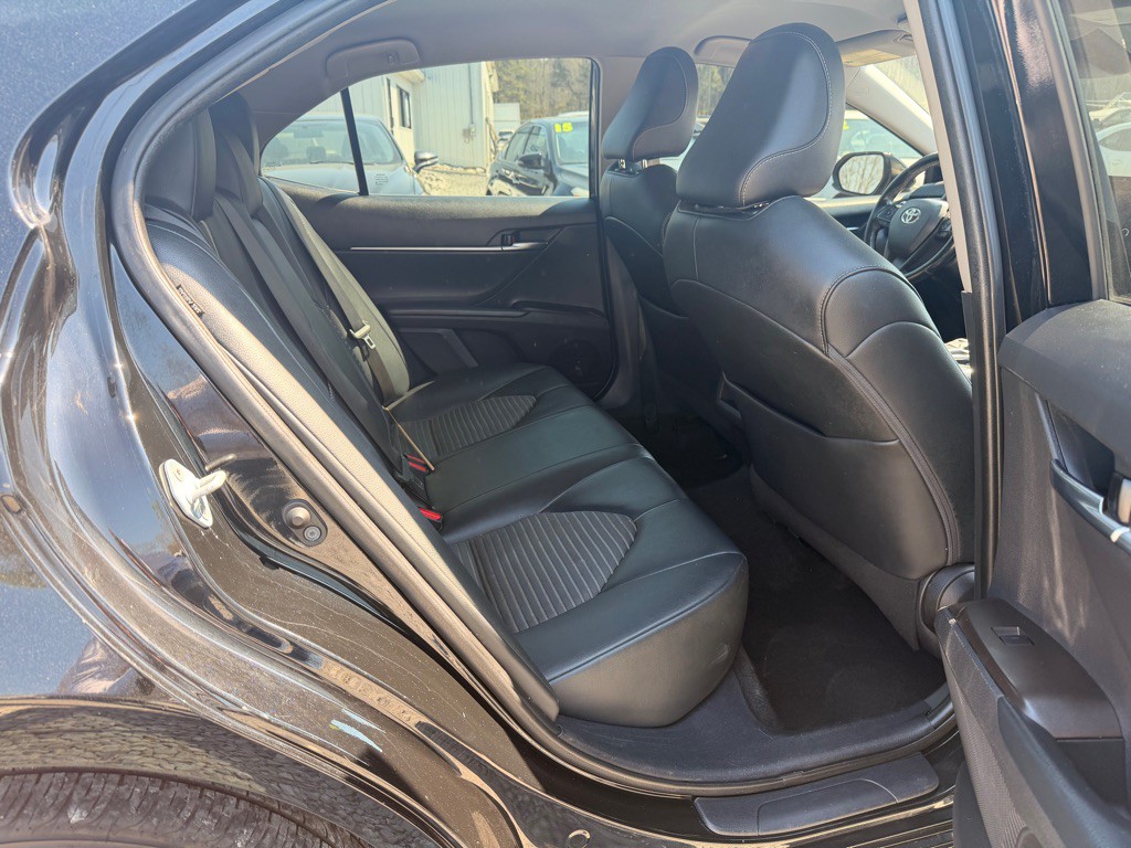 2021 Toyota Camry Image 8